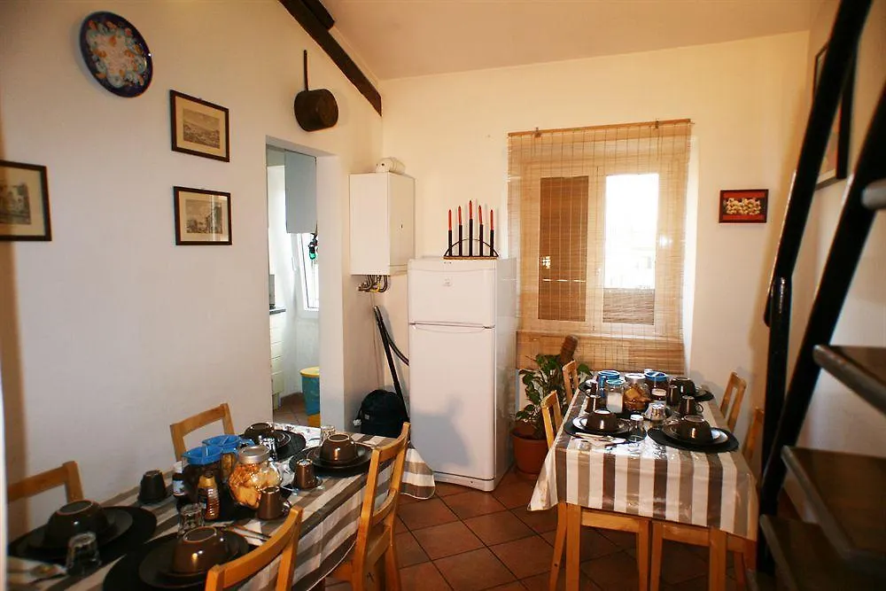 Sixtythree Guesthouse Rome Couette-café